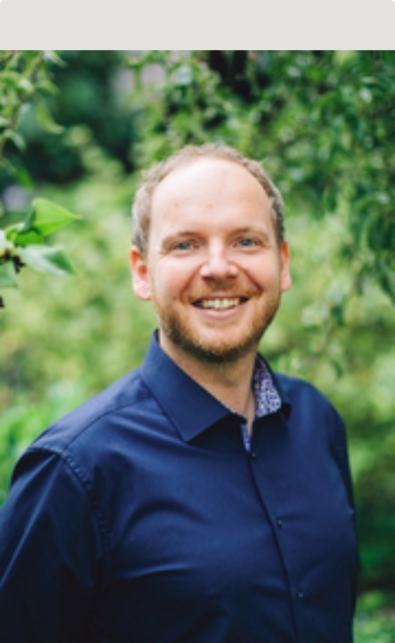 Prof. Dr. Pascal Lenzner